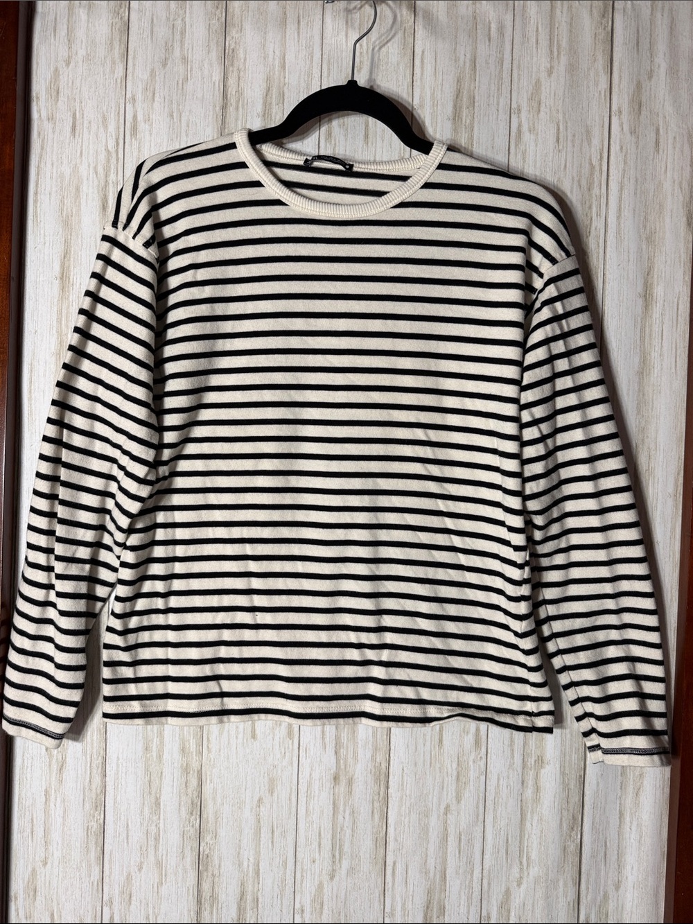 Zara Soft White and Black Striped Long-Sleeve Tee